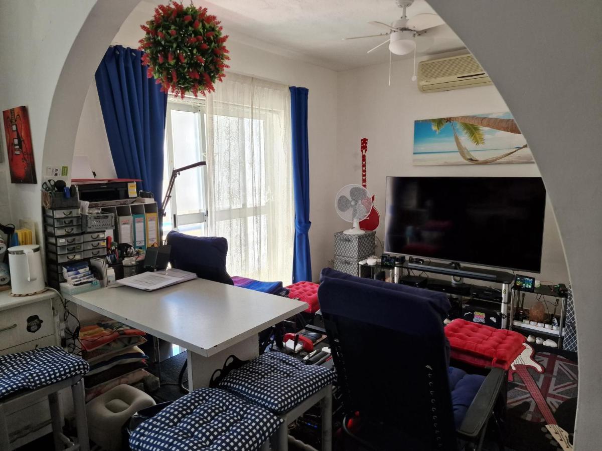Modern Confortable Room For 1 Person Only In A Shared Flat Close To Beach 멜리에하 외부 사진